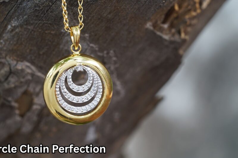 Circle Chain Perfection: Elevate Your Style Instantly